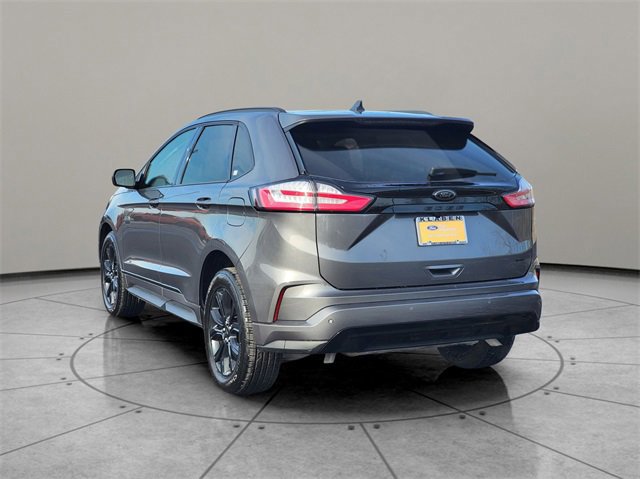 Certified 2024 Ford Edge SE w/ Black Appearance Package image 5