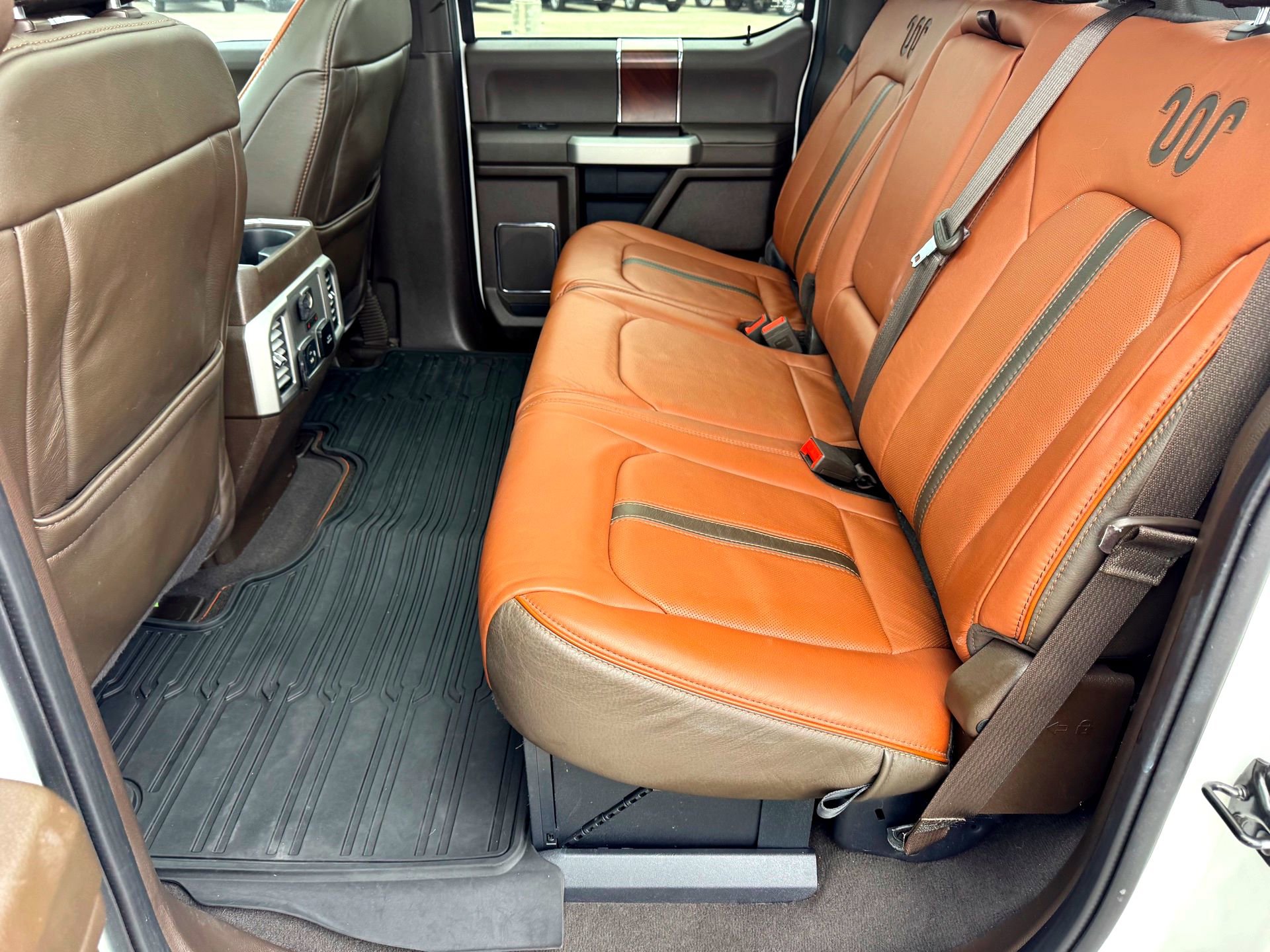 Certified 2020 Ford F250 King Ranch w/ King Ranch Ultimate Package AWD/4WD image 18