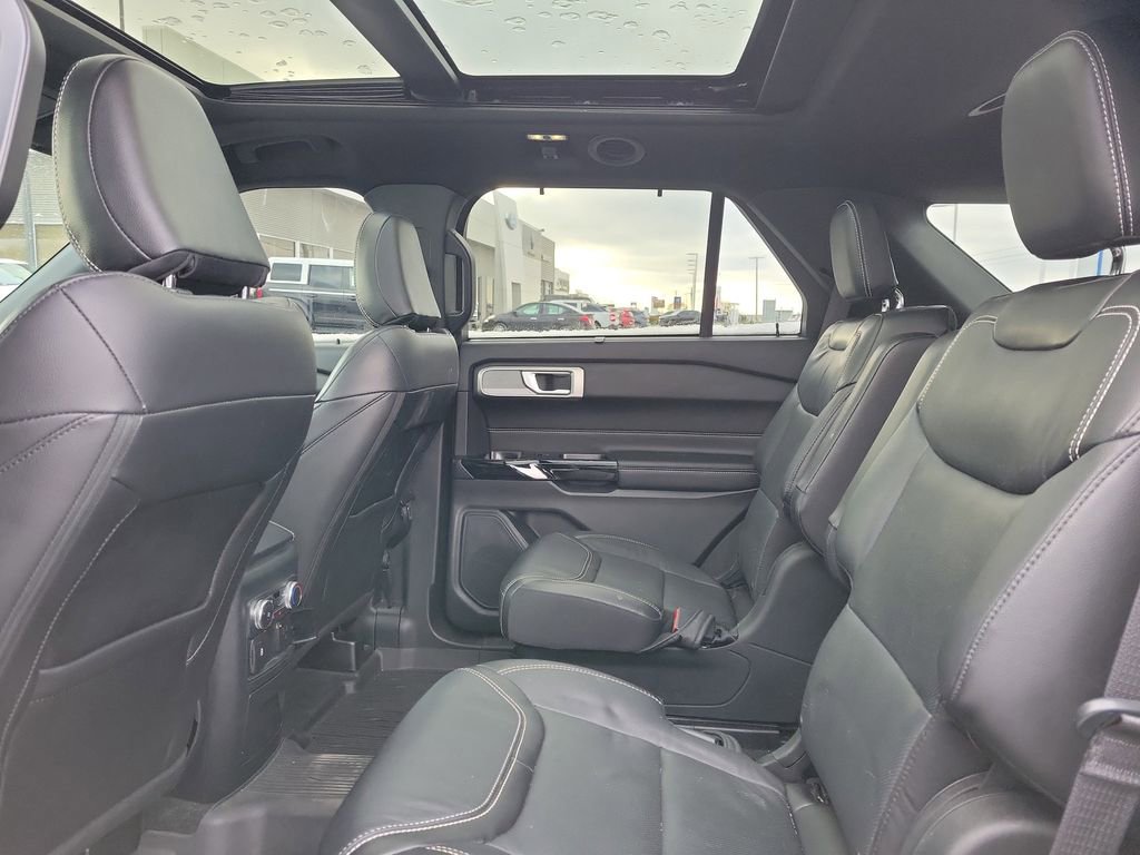 Certified 2022 Ford Explorer ST w/ Equipment Group 401A image 13