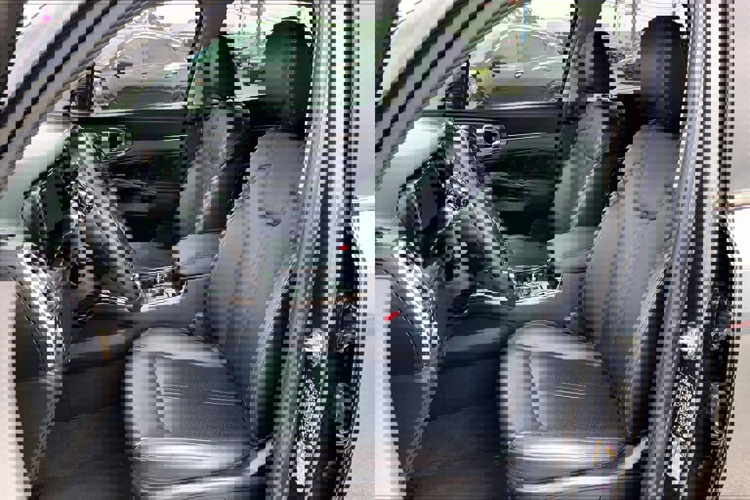 Used 2023 Kia Sorento SX image 10