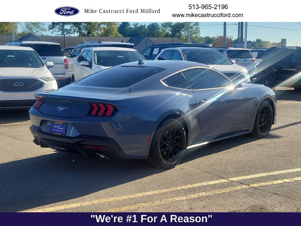 Certified 2024 Ford Mustang Coupe RWD image 5