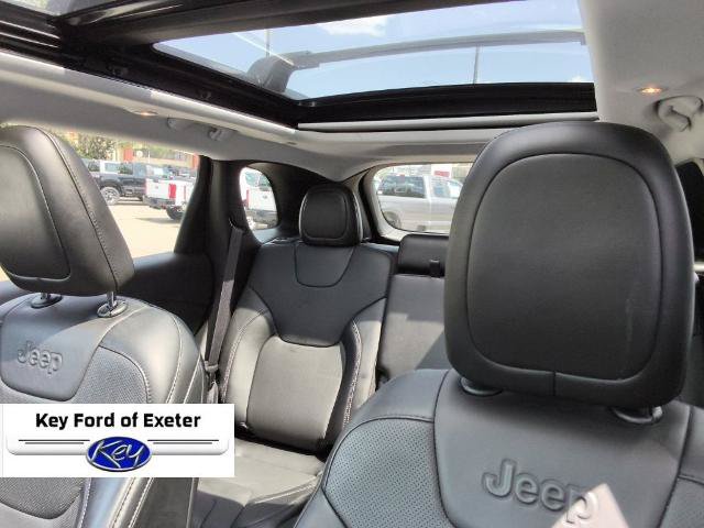 Used 2022 Jeep Cherokee Limited AWD/4WD image 23