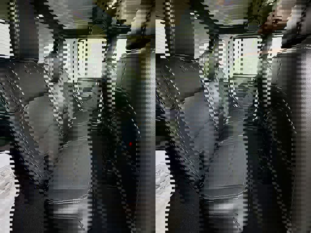 Used 2020 Jeep Wrangler Unlimited Sport image 30