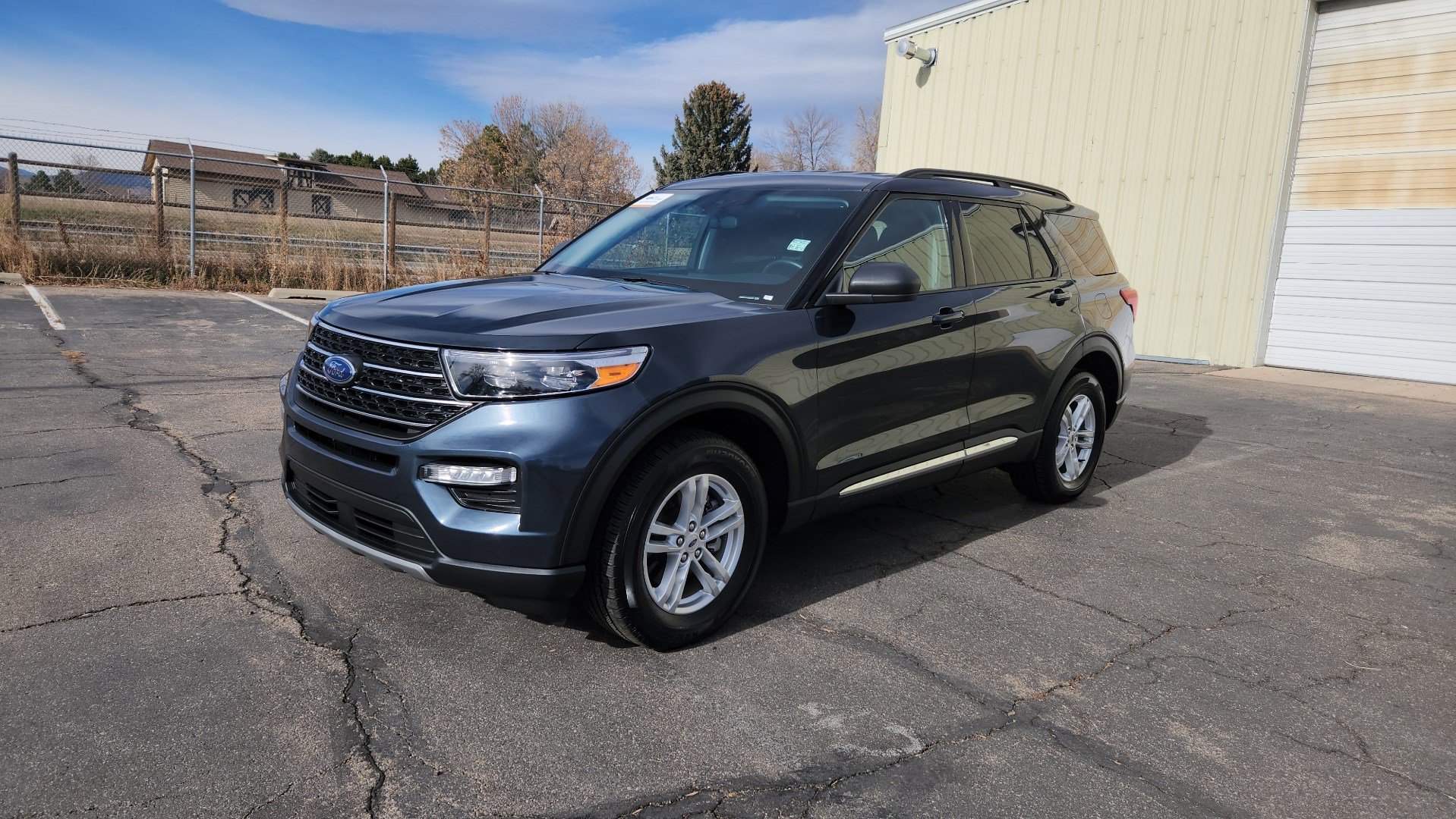 Certified 2023 Ford Explorer XLT w/ Equipment Group 202A image 3