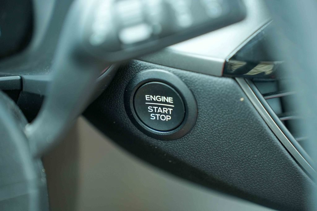 Certified 2023 Ford Escape Active AWD/4WD image 42