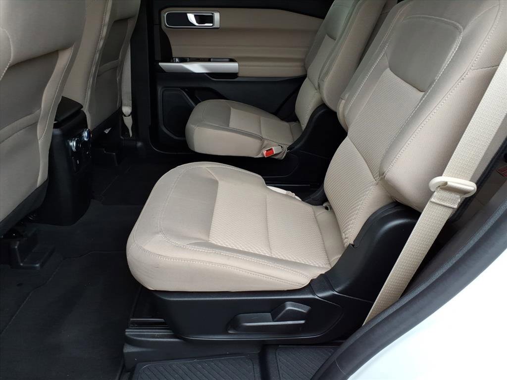 Certified 2022 Ford Explorer XLT w/ Class IV Trailer Tow Package image 12