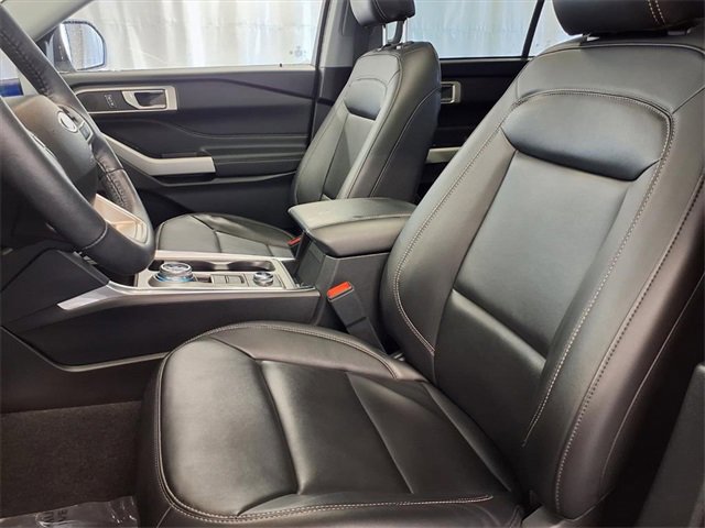 Certified 2023 Ford Explorer XLT w/ Equipment Group 202A image 8