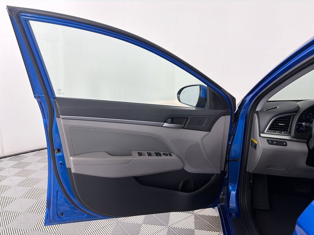 Used 2018 Hyundai Elantra Value Edition FWD image 10