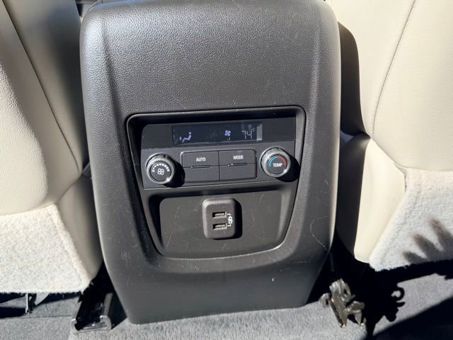 Used 2023 Buick Enclave Essence AWD/4WD image 20