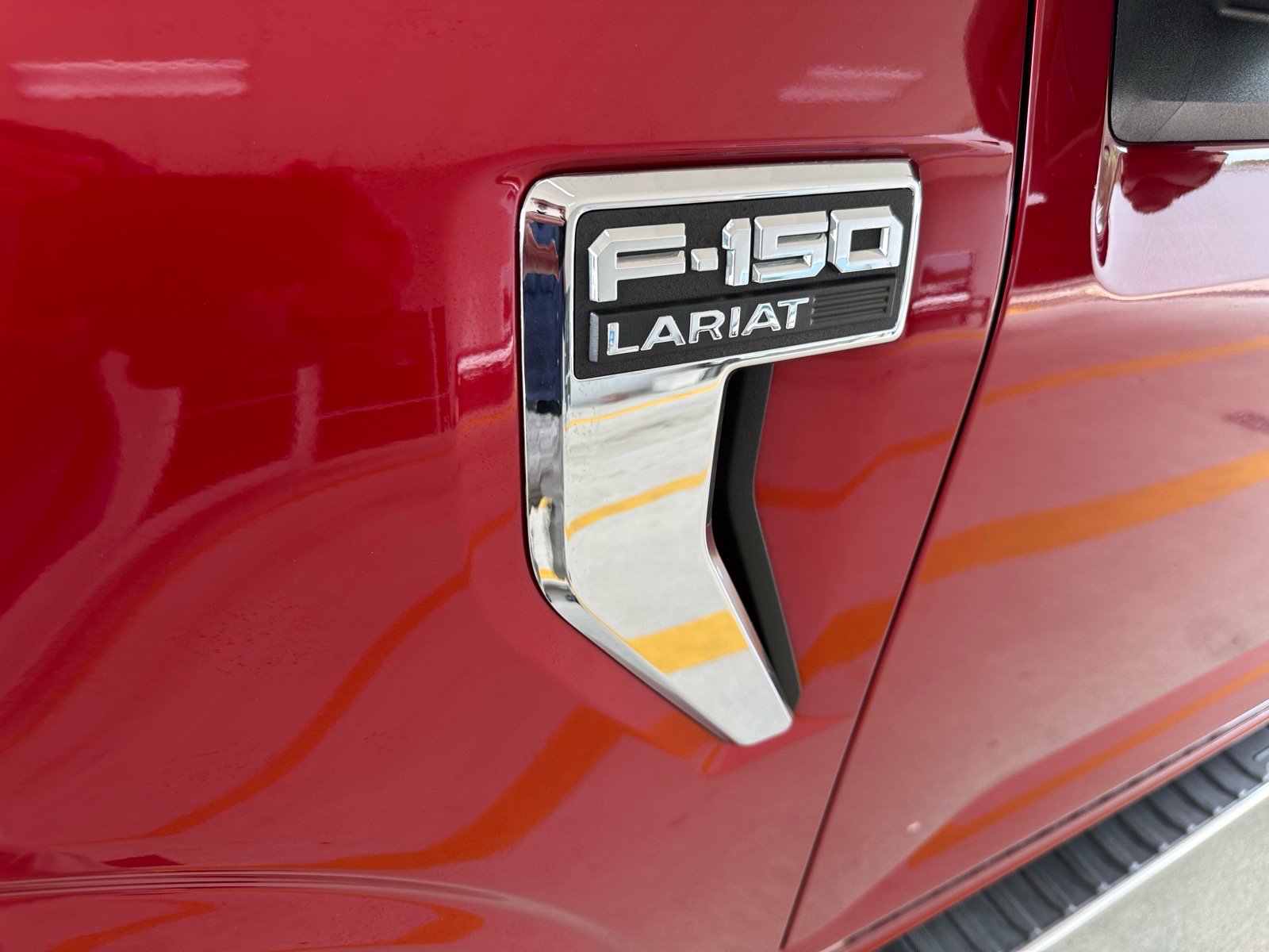 Certified 2022 Ford F150 Lariat w/ Trailer Tow Package AWD/4WD image 7
