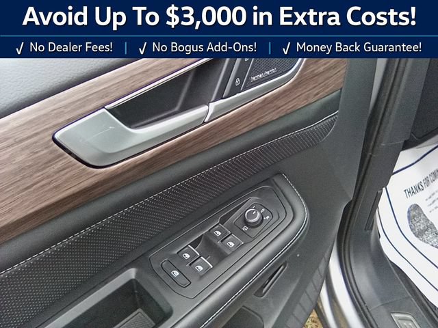 Used 2024 Volkswagen Atlas SEL Premium R-Line AWD/4WD image 16