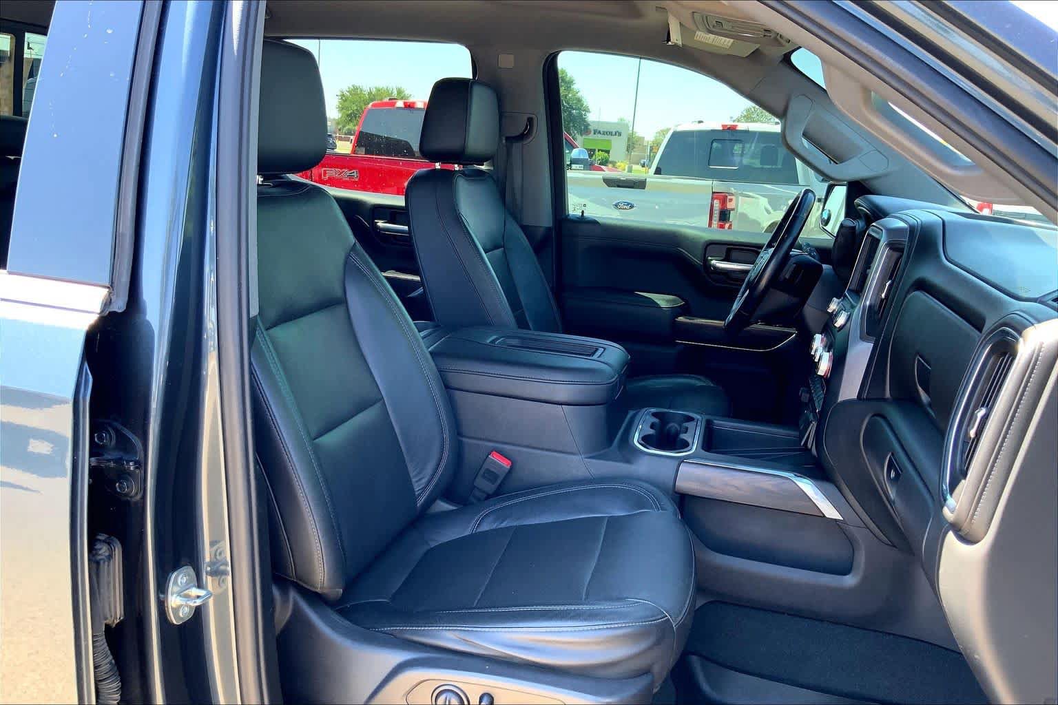 Used 2019 GMC Sierra 1500 SLT w/ SLT Premium Plus Package AWD/4WD image 9