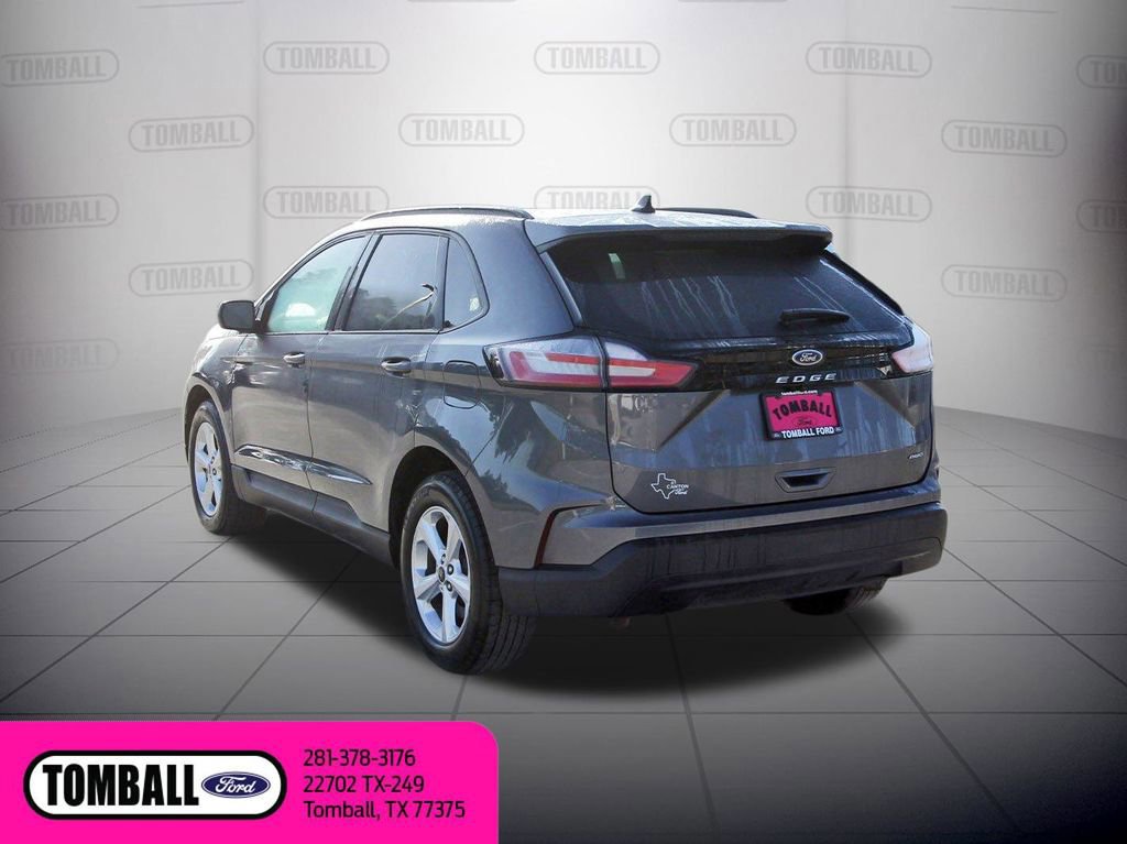 Certified 2024 Ford Edge SE image 3