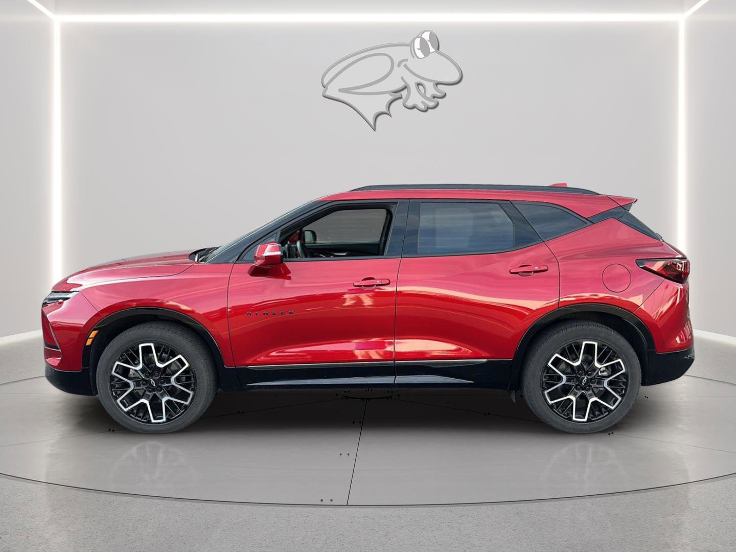 Used 2023 Chevrolet Blazer RS w/ Driver Confidence II Package AWD/4WD image 2