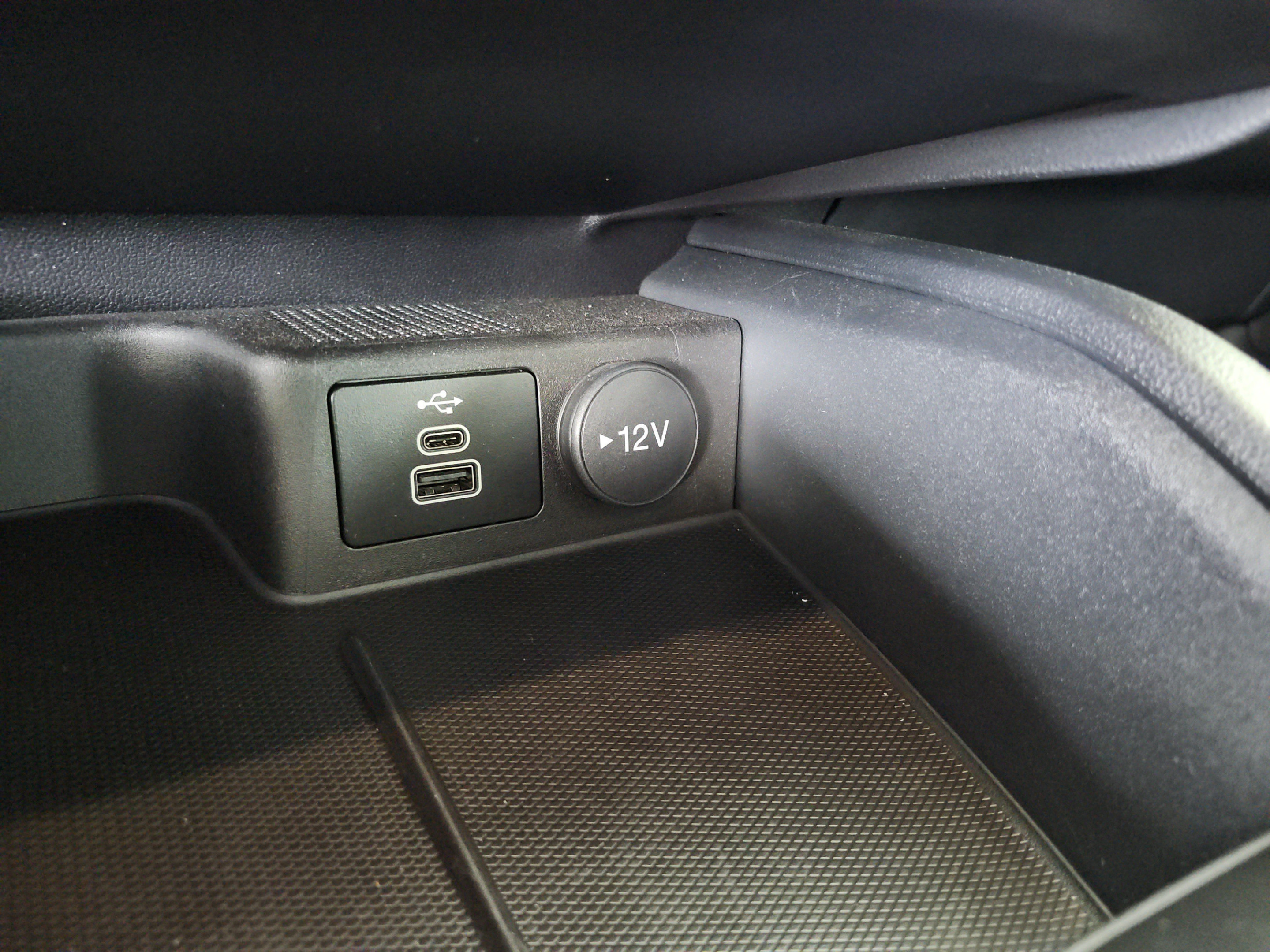 Certified 2024 Ford Escape Active FWD image 31