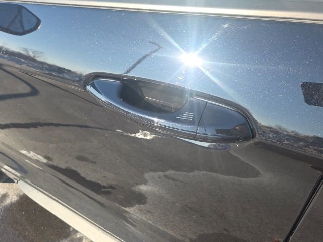 Certified 2024 Ford Edge SE w/ Black Appearance Package image 23