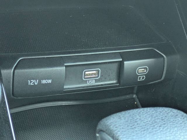 Used 2025 Kia Telluride LX image 23