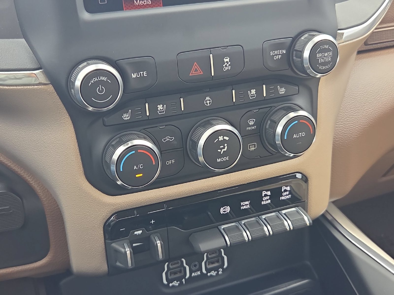 Used 2022 RAM 2500 Laramie AWD/4WD image 22