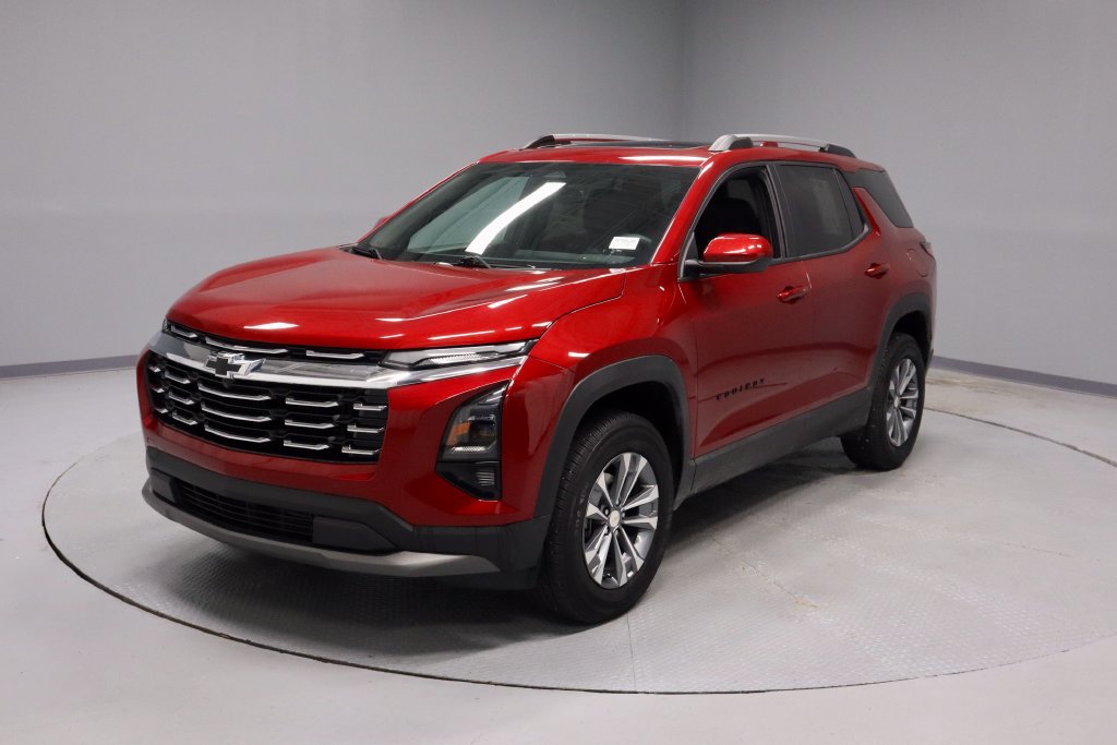 Used 2025 Chevrolet Equinox LT w/ Convenience Package II FWD image 7