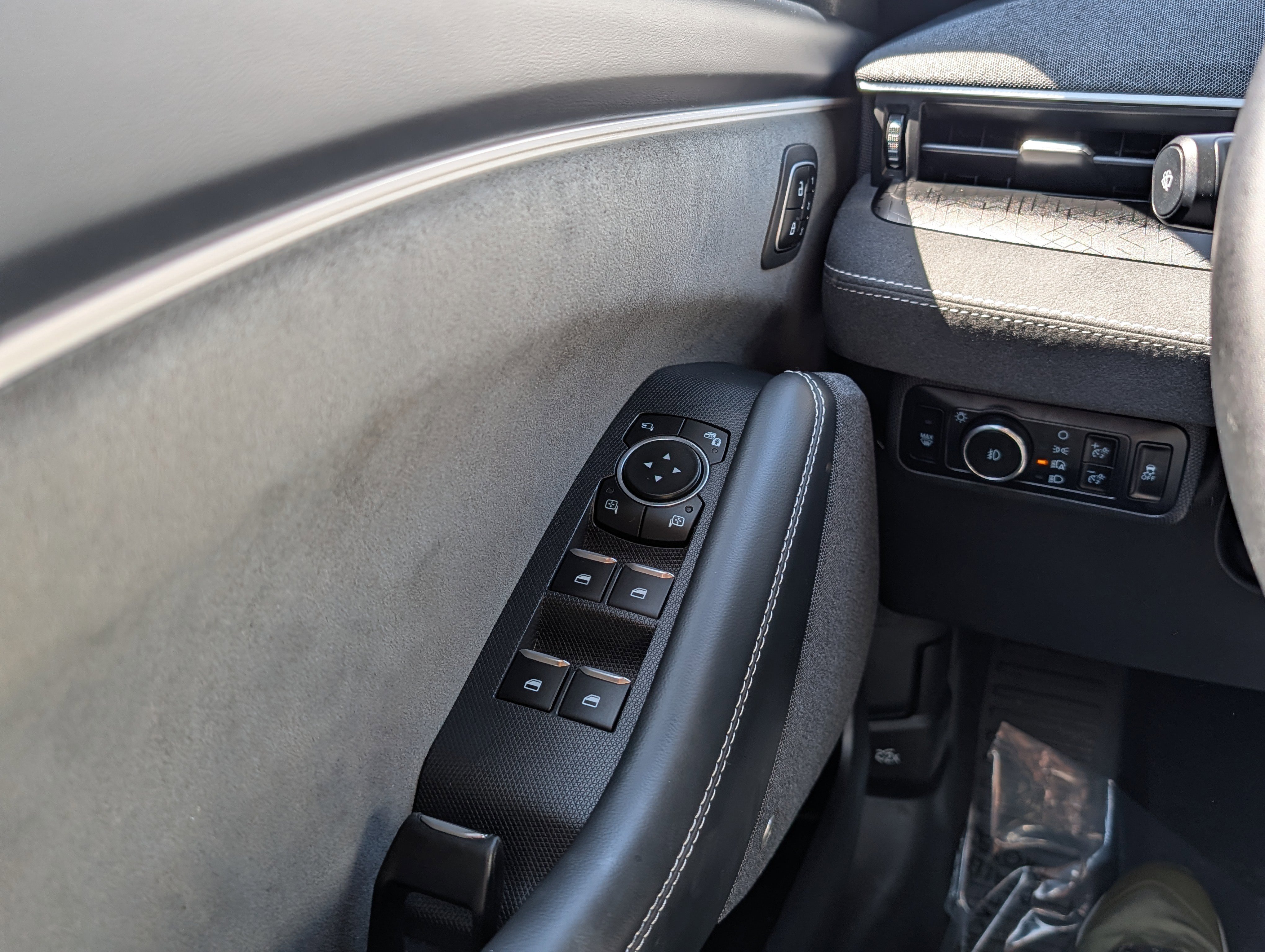 Certified 2025 Ford Mustang Mach-E GT AWD/4WD image 24