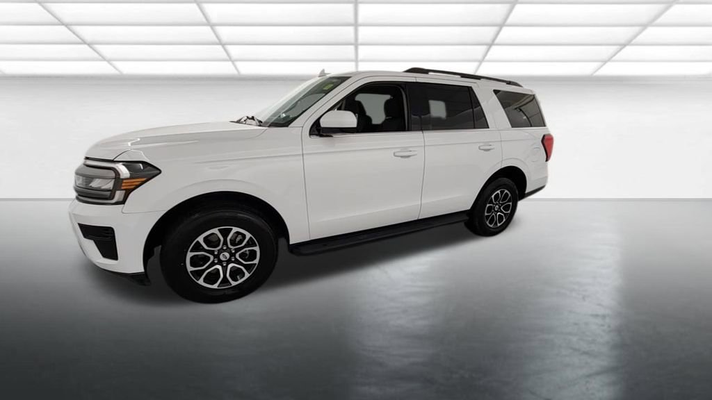 Certified 2024 Ford Expedition XLT AWD/4WD image 3