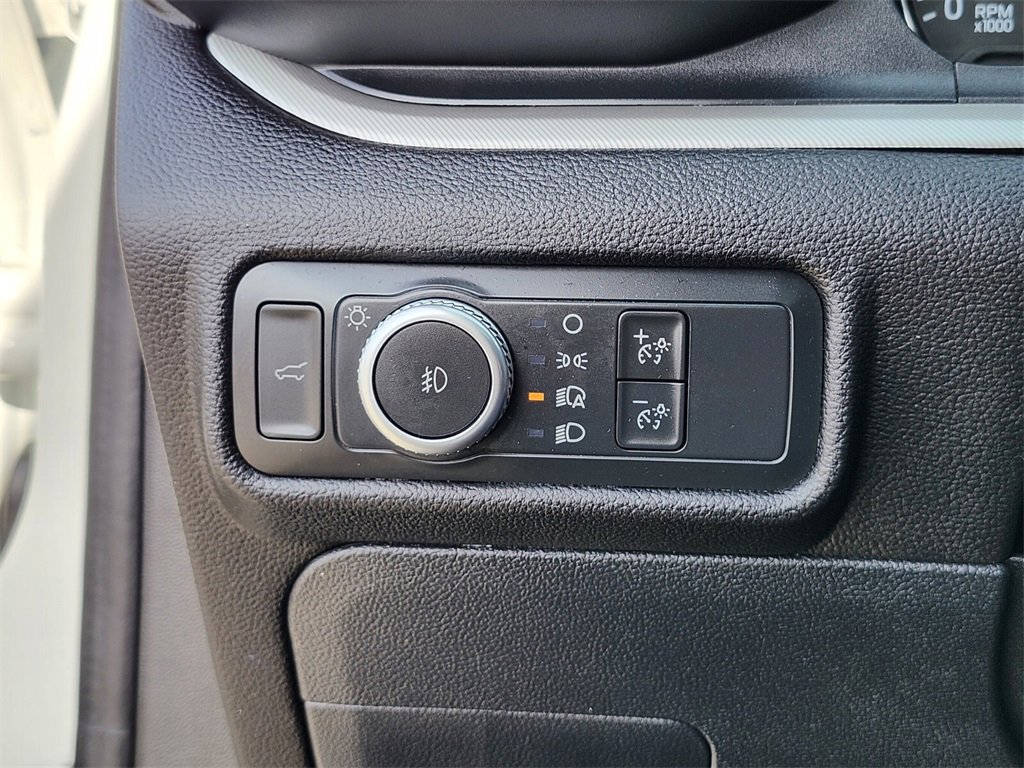 Certified 2022 Ford Explorer XLT w/ Equipment Group 202A image 25