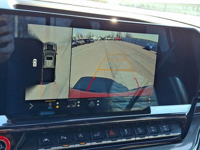 Used 2022 Chevrolet Silverado 1500 ZR2 w/ Technology Package image 17