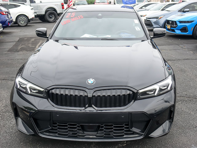 Used 2025 BMW 330i Sedan w/ M Sport Package RWD image 4