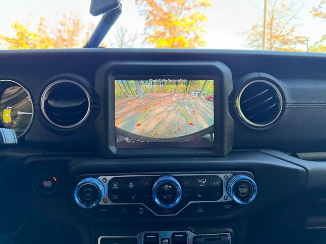 Used 2023 Jeep Wrangler Unlimited Sahara w/ Cold Weather Group image 14