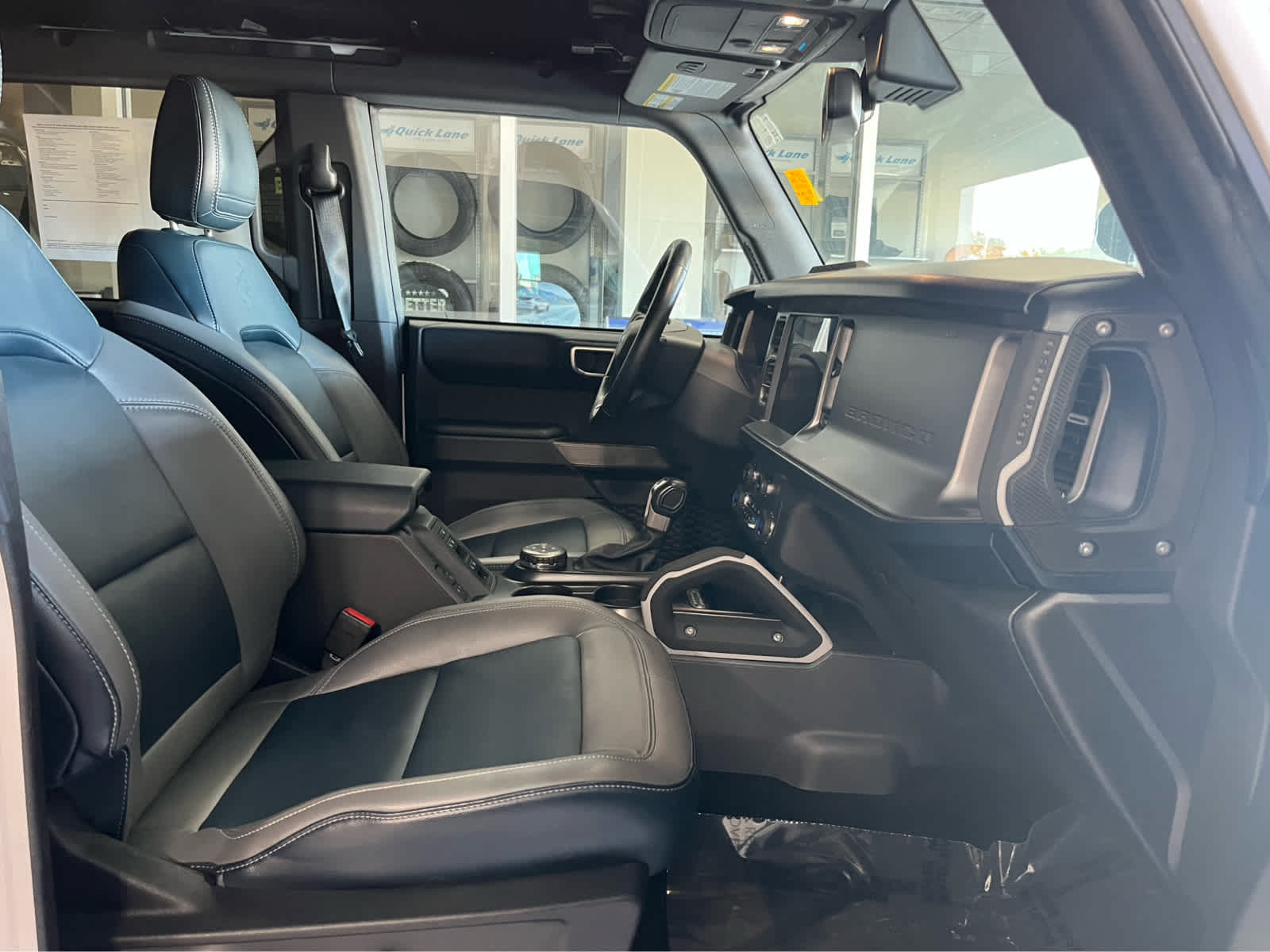 Certified 2023 Ford Bronco Outer Banks w/ Sasquatch Package AWD/4WD image 17