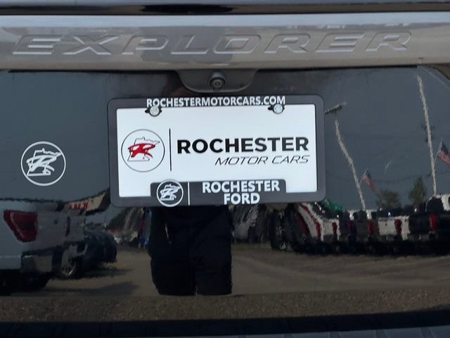 Certified 2024 Ford Explorer XLT w/ Equipment Group 202A AWD/4WD image 45