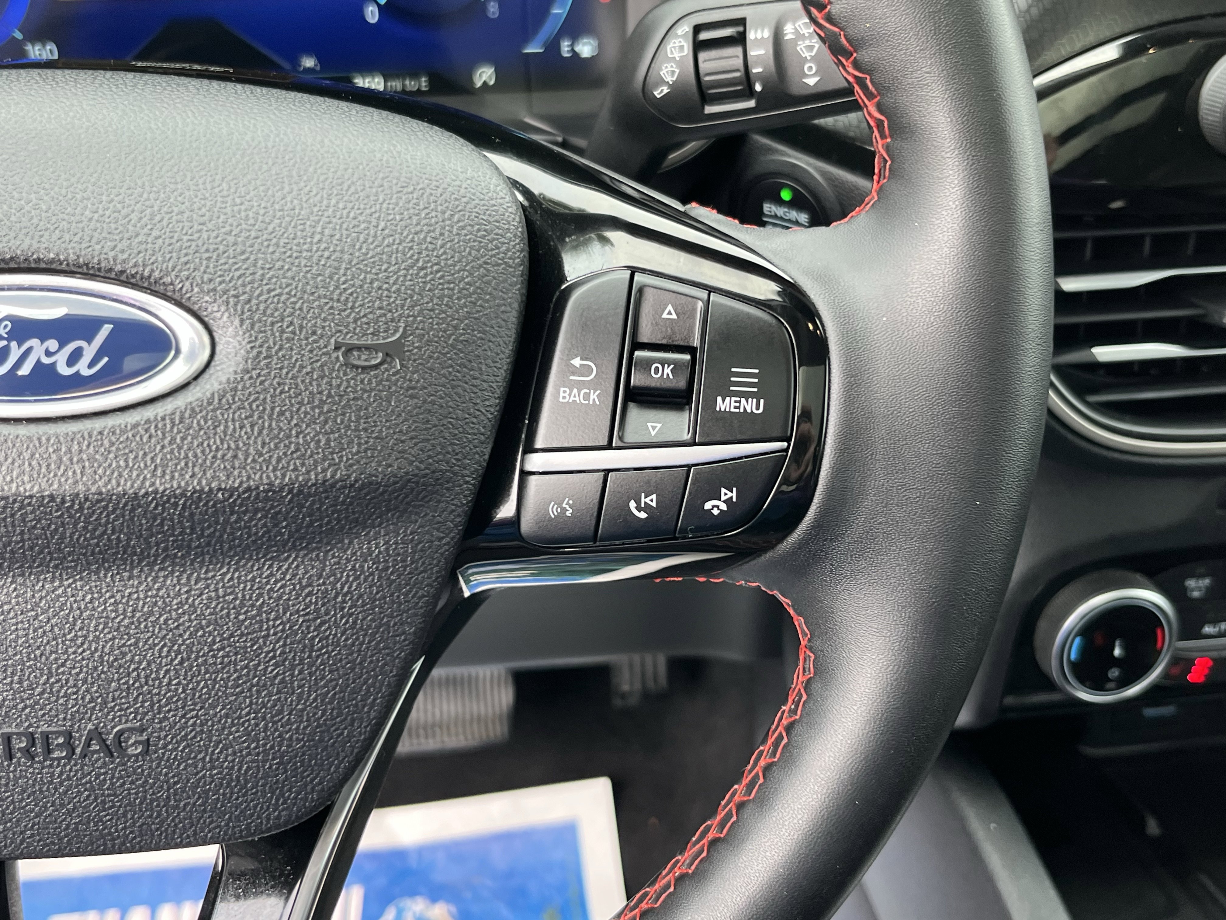 Certified 2022 Ford Escape SEL w/ SEL Stealth AWD Package image 18