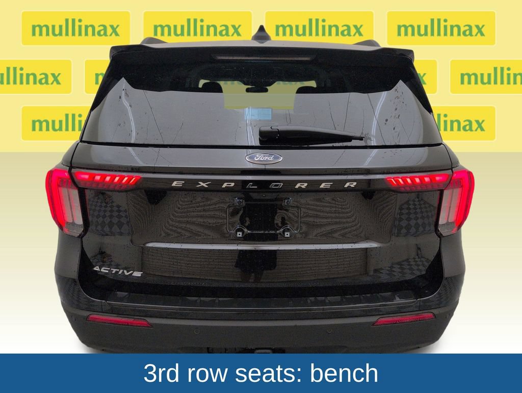 Certified 2025 Ford Explorer Active RWD image 30