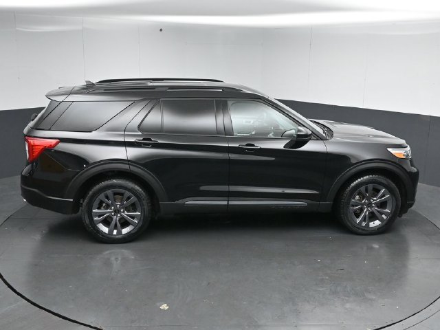 Certified 2024 Ford Explorer XLT w/ Equipment Group 202A AWD/4WD image 53