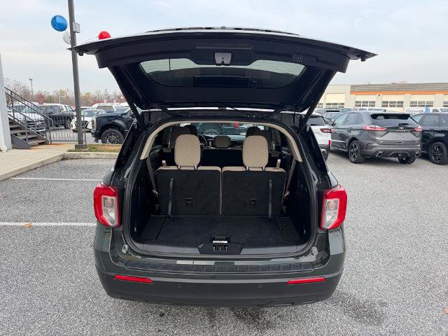 Certified 2024 Ford Explorer XLT image 8