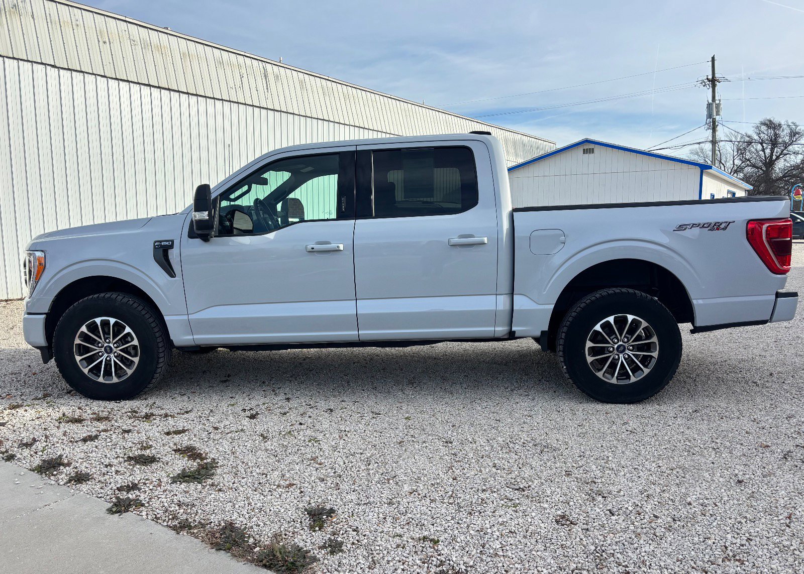 Certified 2022 Ford F150 XLT w/ Equipment Group 302A High image 13