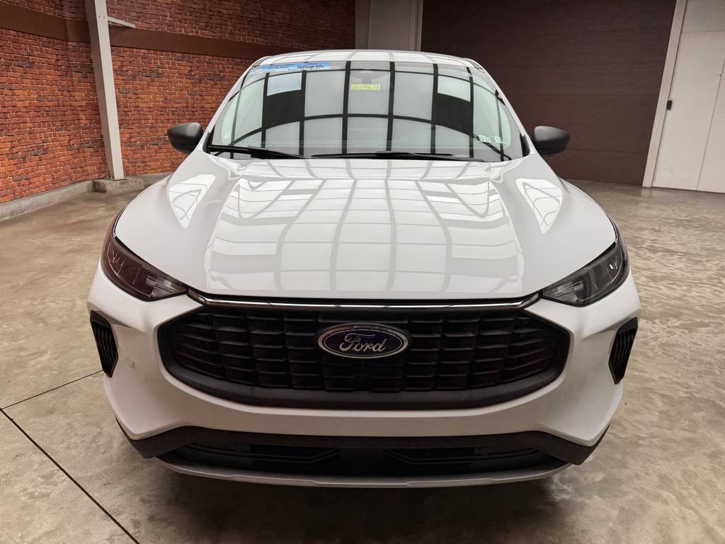 Certified 2023 Ford Escape Active AWD/4WD image 9
