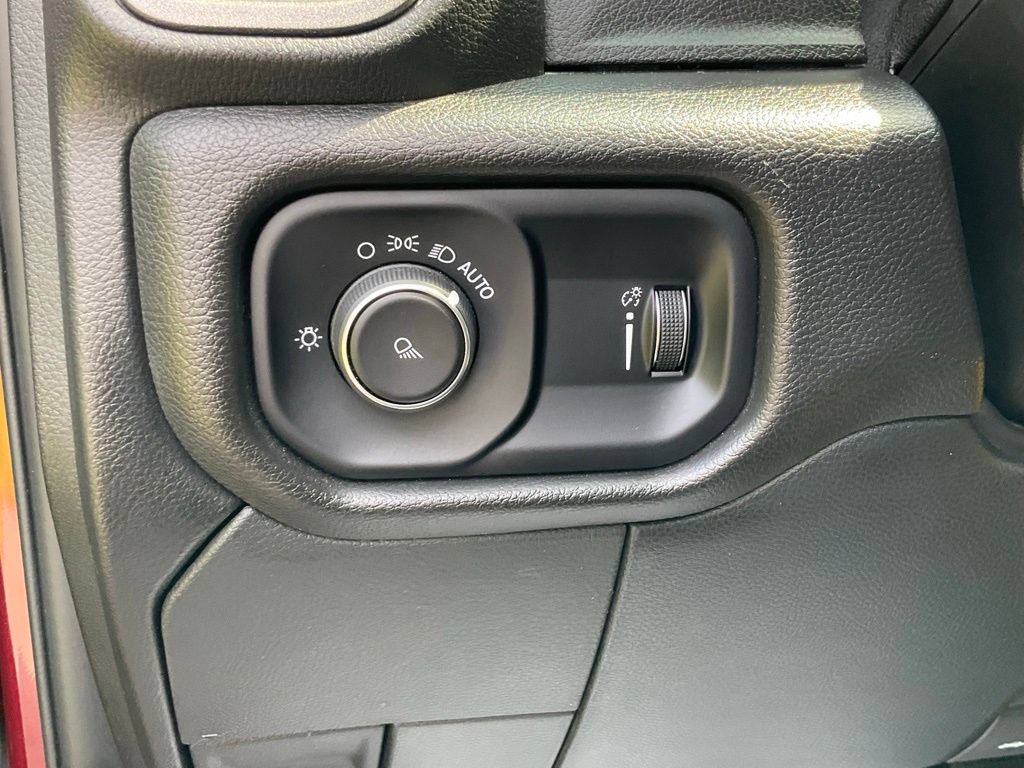 Used 2022 RAM 2500 Tradesman AWD/4WD image 16