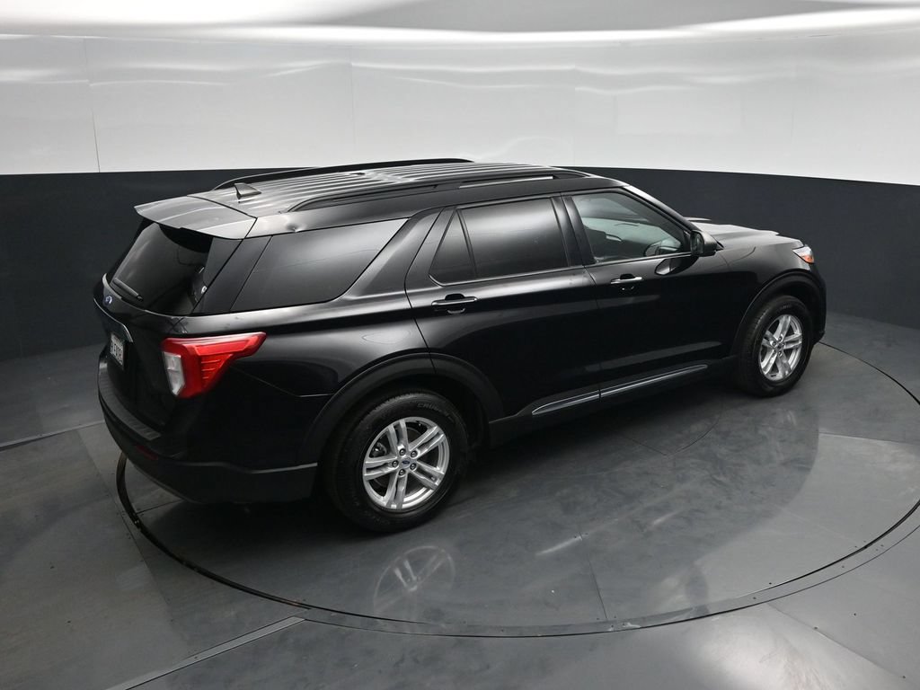 Certified 2023 Ford Explorer XLT w/ Equipment Group 202A RWD image 36