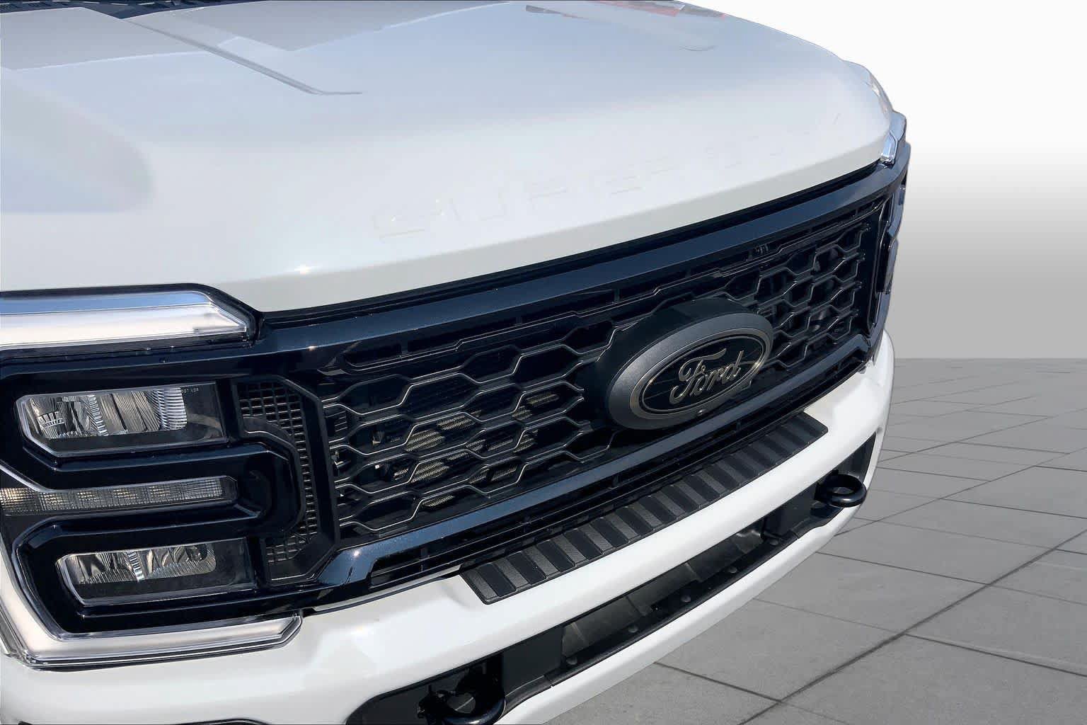 Certified 2026 Ford F250 XLT w/ XLT Premium Package AWD/4WD image 30