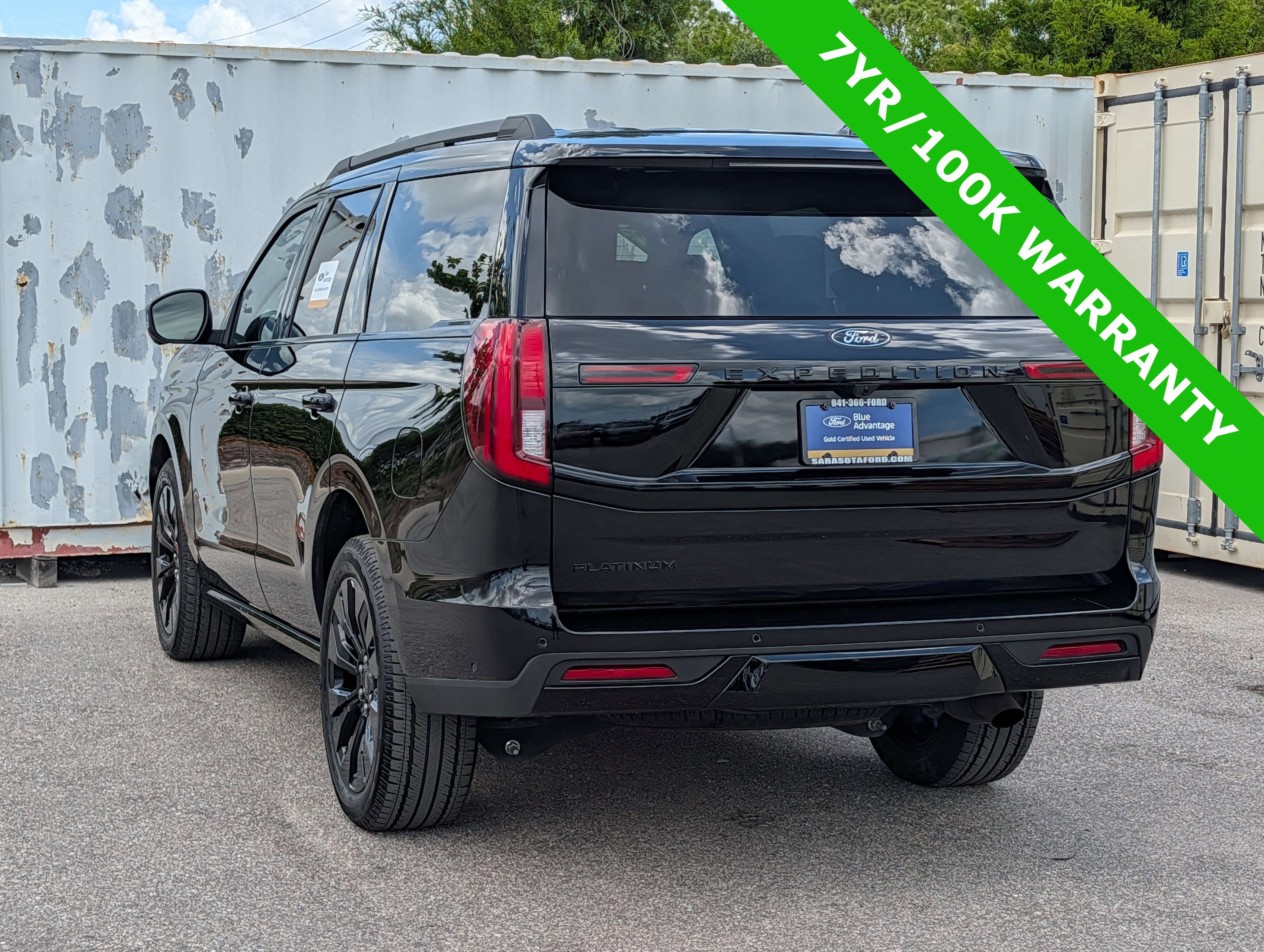 Certified 2025 Ford Expedition Platinum w/ Stealth Appearance Package AWD/4WD image 6