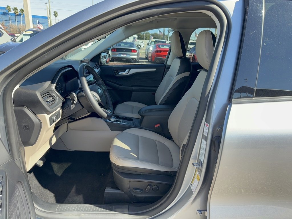 Certified 2022 Ford Escape SEL image 11