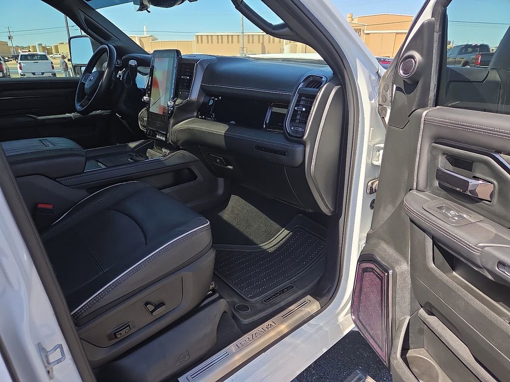 Used 2025 RAM 3500 Limited image 14