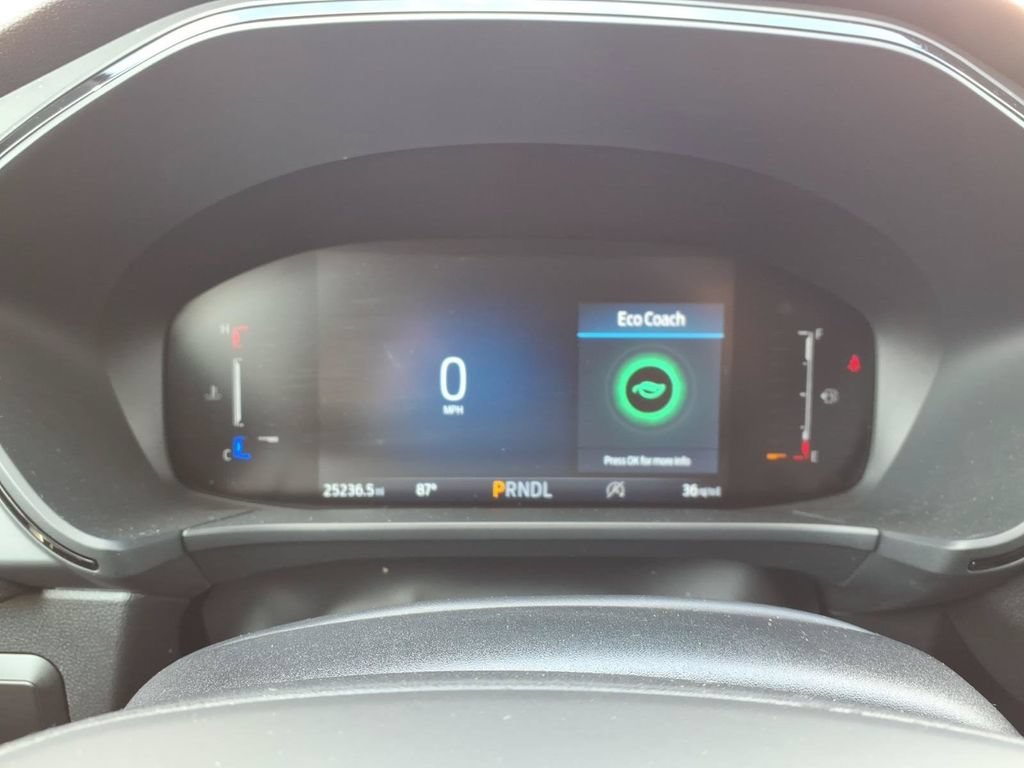 Certified 2025 Ford Escape ST-Line w/ Cold Weather Package AWD/4WD image 16