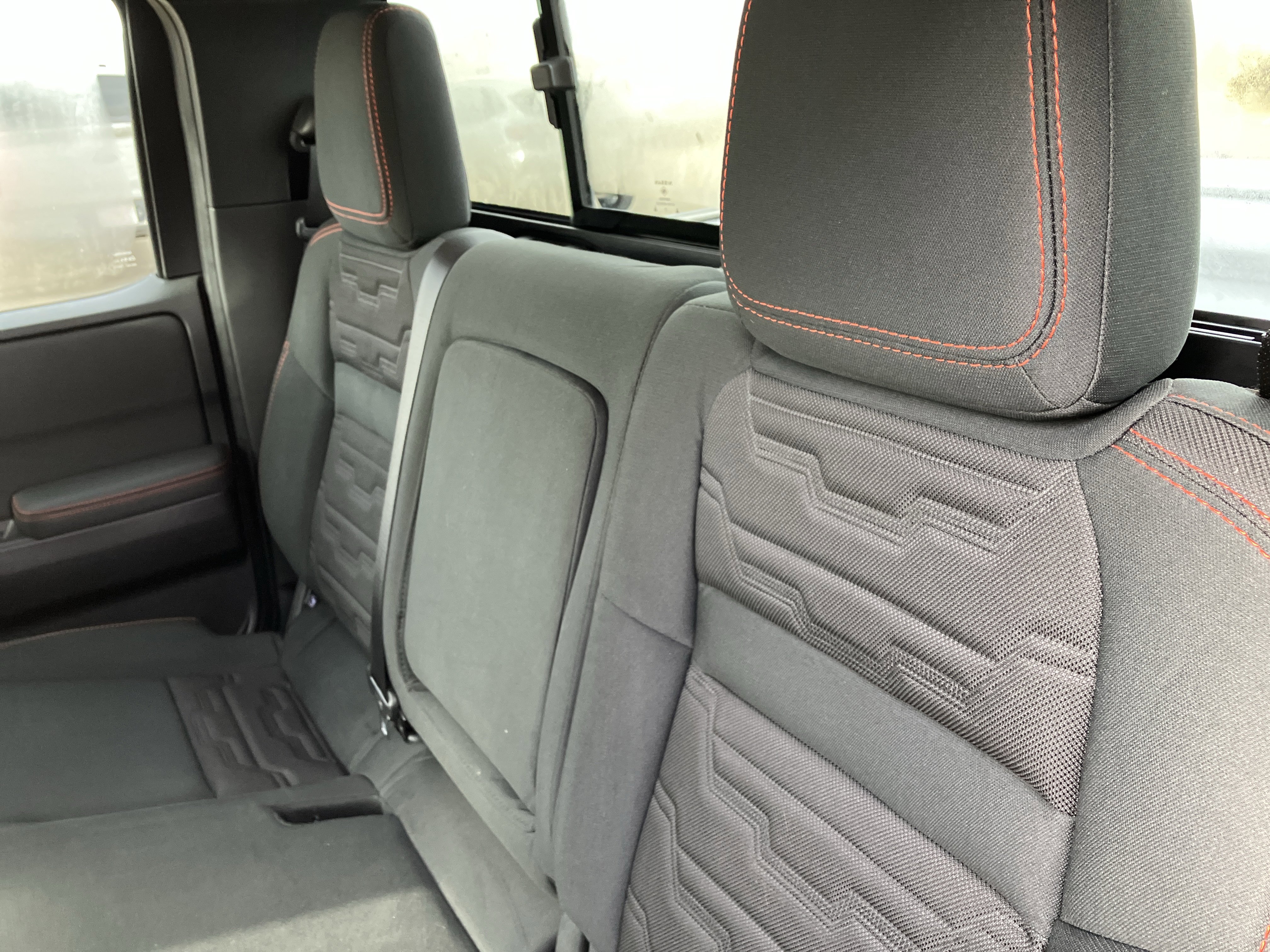 Used 2024 Nissan Frontier PRO-4X w/ Technology Package image 32