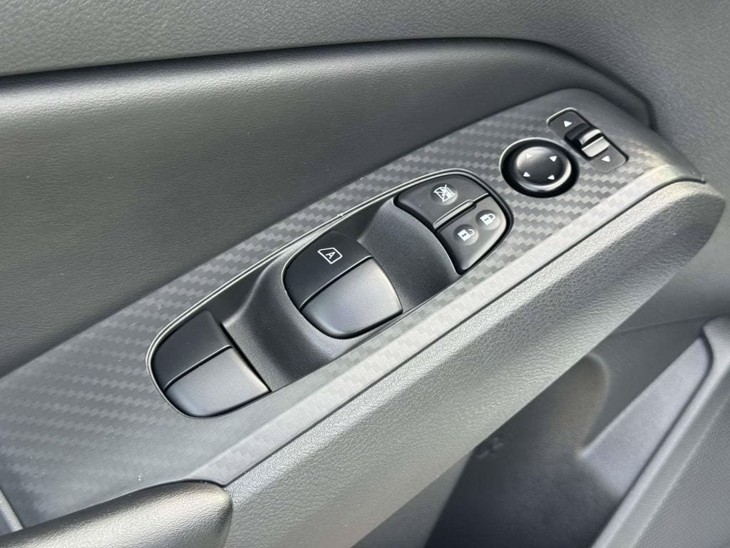Used 2025 Nissan Altima 2.5 S FWD image 19