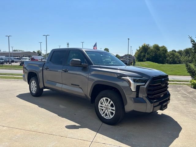 Used 2024 Toyota Tundra SR5 AWD/4WD image 34