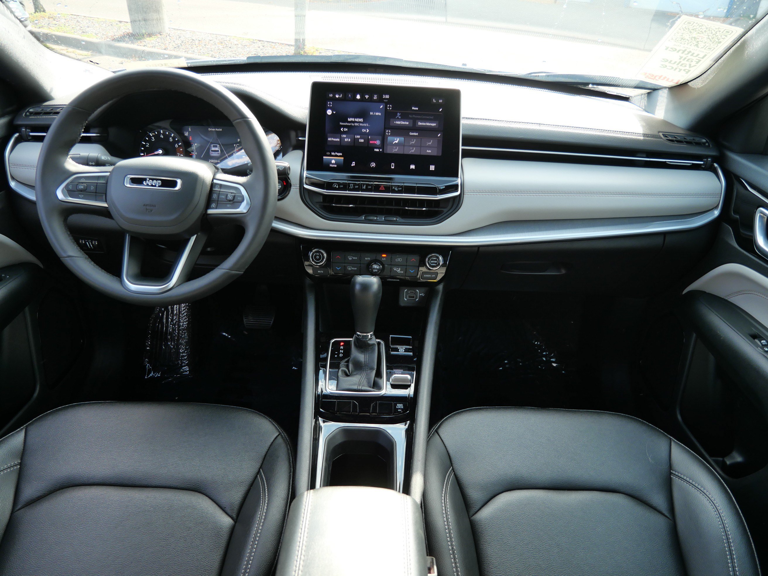Used 2025 Jeep Compass Limited AWD/4WD image 10