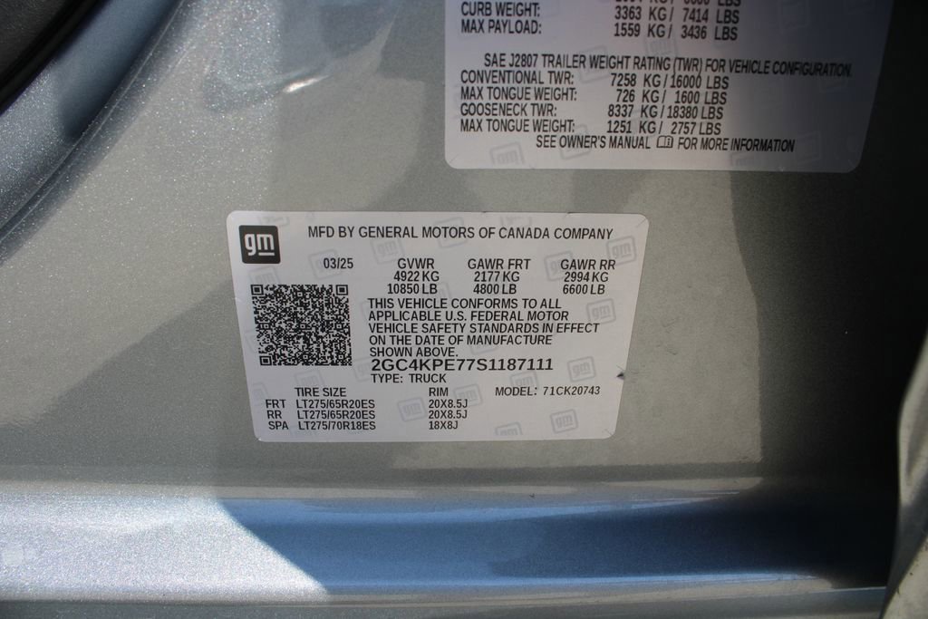 Used 2025 Chevrolet Silverado 2500 LTZ w/ LTZ Convenience Package image 25