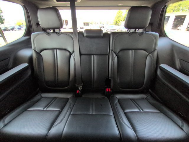Used 2022 Jeep Wagoneer Series III w/ Premium Group I AWD/4WD image 32